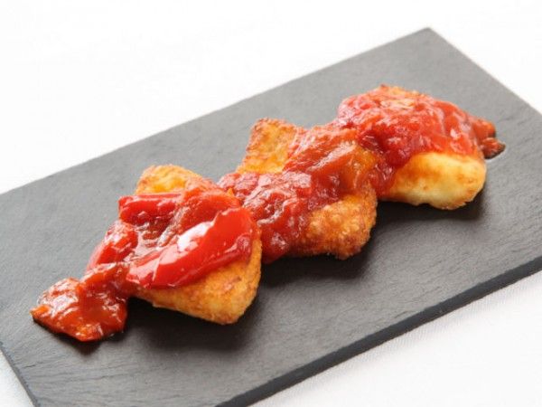 Queso frito con tomate de yecla, receta fácil de tapeo: Turismo de Yecla Queso frito con tomate de yecla, receta fácil de tapeo: Turismo de Yecla