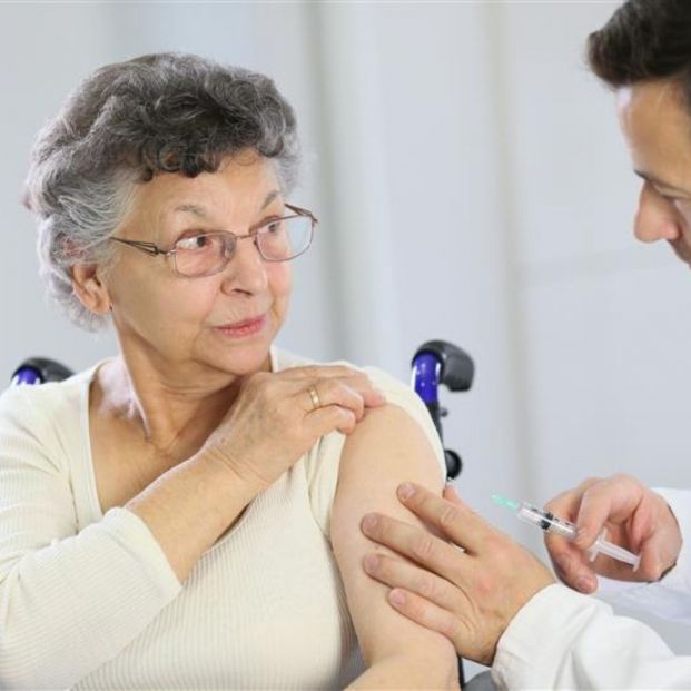 Cambiar la inyección intramuscular a la subcutánea puede aliviar la fatiga tras la vacuna del Covid